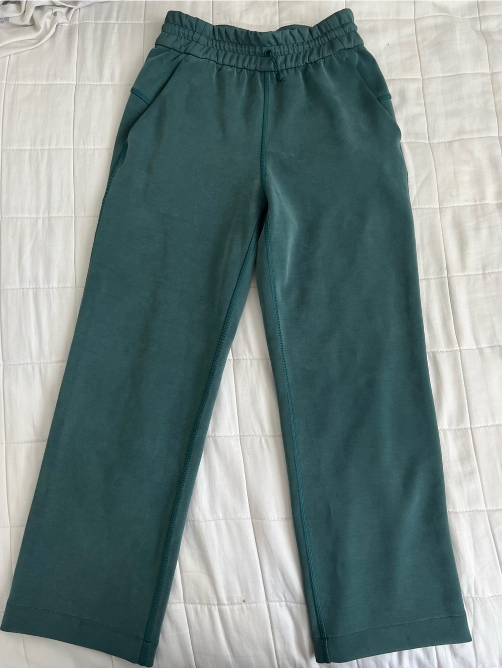 lululemon athletica Teal Wide-Leg Cropped Joggers